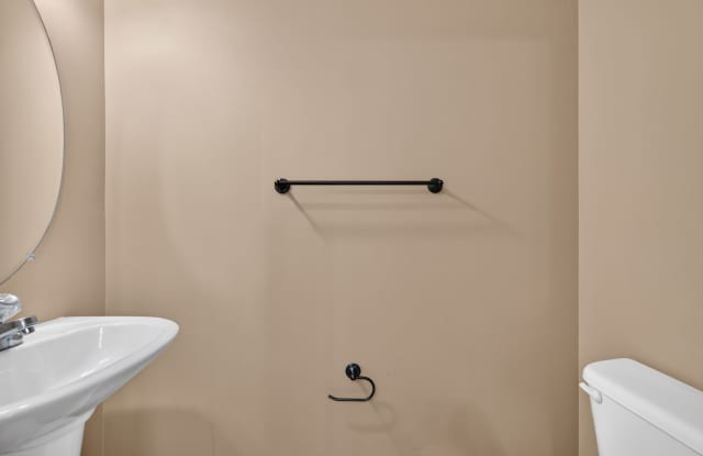 13504 Hamlet Square Court - 1 Gallery 4