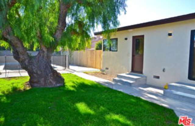 3116 West 81st Street photos photos