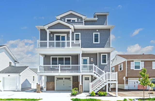 111 N Belmont photos photos