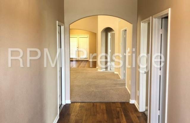 6902 Wolfberry Lane Gallery 2