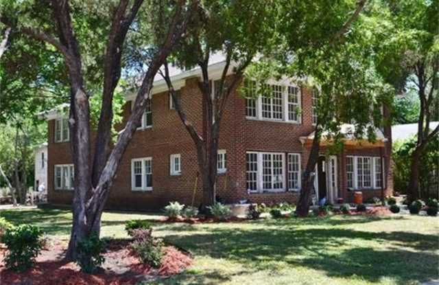 104 S Rosemont Avenue - 104 South Rosemont Avenue, Dallas, TX 75208