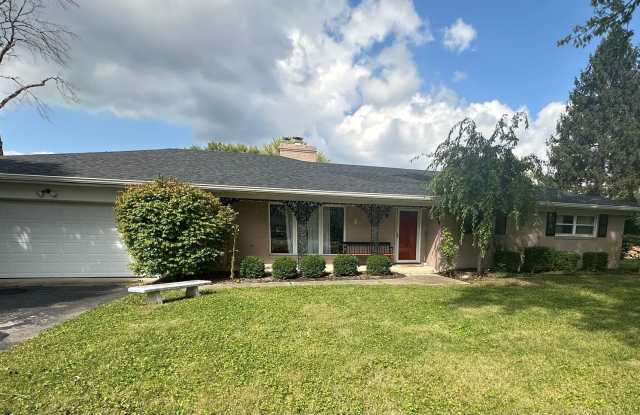 Charming 3-bedroom, 1.5-bath home in the desirable Devon Hills Neighborhood! photos photos