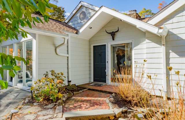 188 Godfrey Road E - 188 Godfrey Road East, Fairfield County, CT 06883