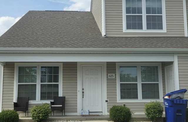 625 Pin Oak Drive | 3 Bed 2 Bath Townhome | August 14th photos photos