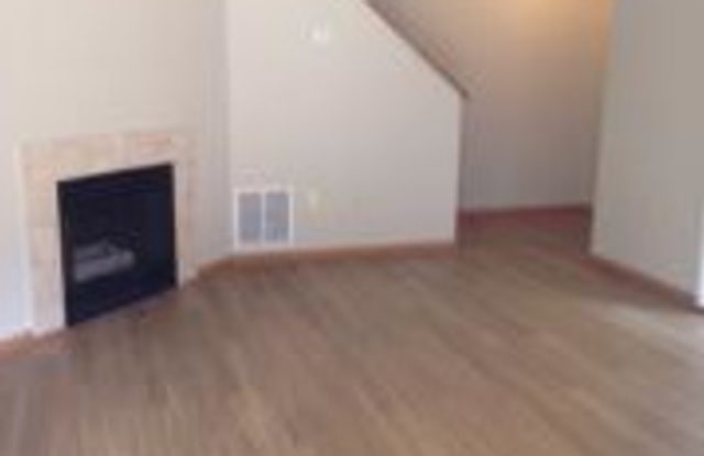 1335 High St., #112 Gallery 2