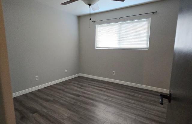 3 BR 2 BA with pool Available now Gallery 4