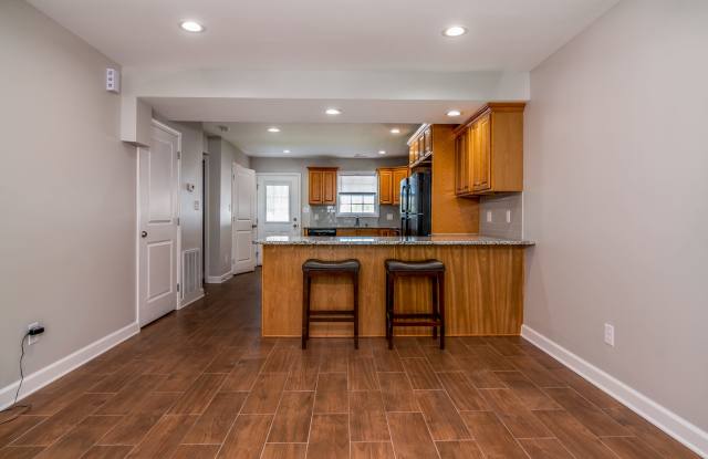 105 Williams Road - Room 1 Gallery 4