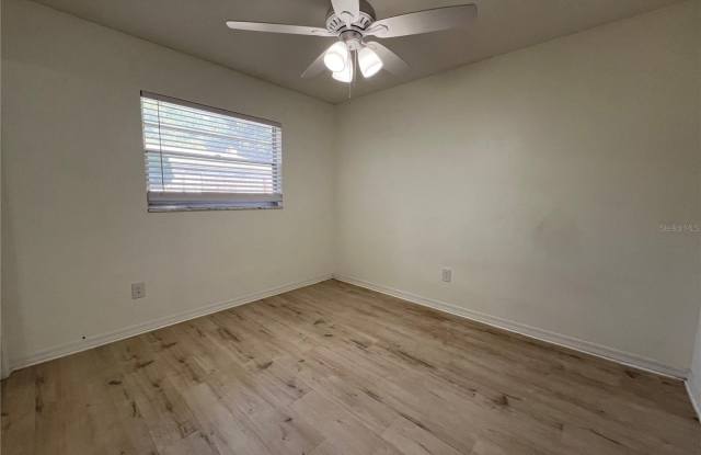 1238 WOODMERE DR Gallery 4