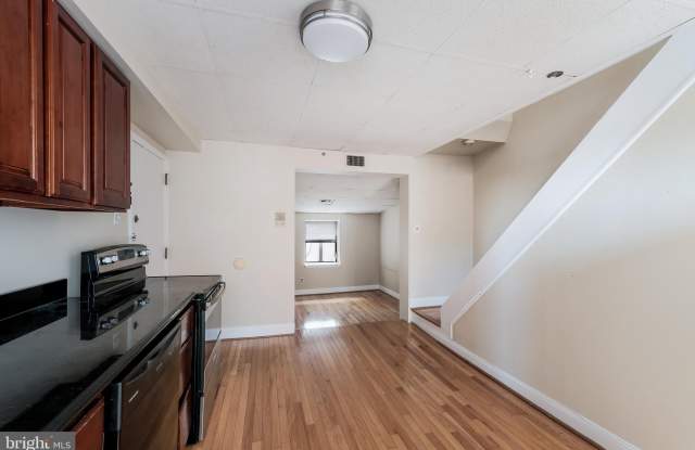 937 CHRISTIAN Street Gallery 2