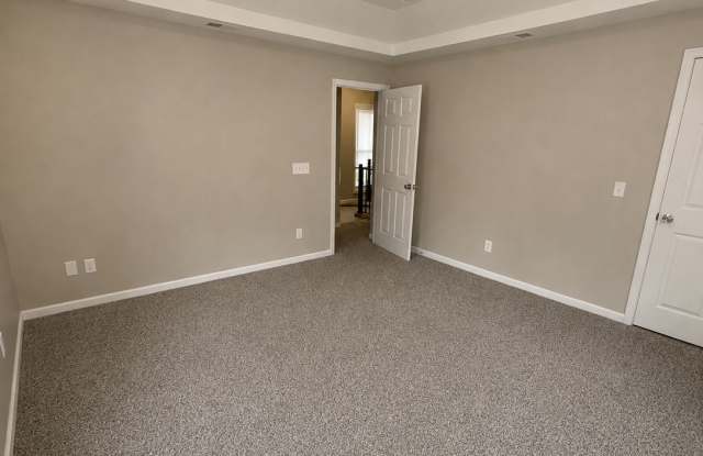 704 Axtell - 1 Gallery 4
