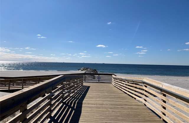 450 W Broadway unit: 1H - 450 West Broadway, Long Beach, NY 11561 450 W Broadway unit: 1H - 450 West Broadway, Long Beach, NY 11561