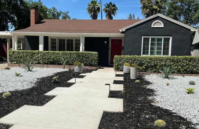 Charming 2 Bedroom Home with Studio/Office in Established Modesto Neighborhood photos photos