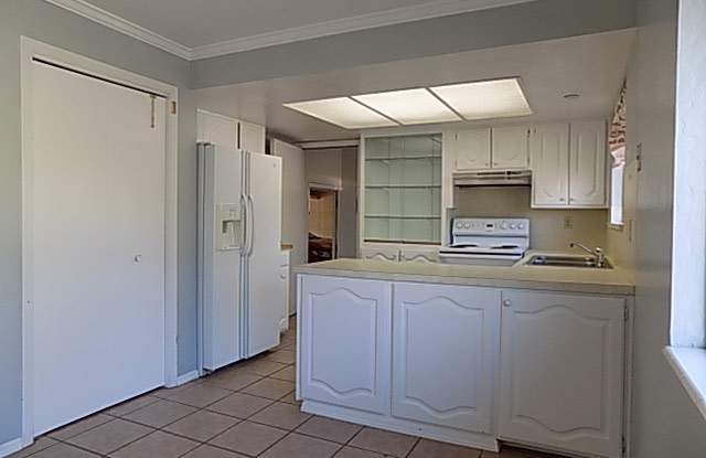 5879 S. Willow Wood Ln. Gallery 2
