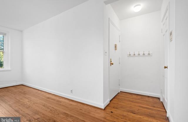 3864 PORTER Street NW Gallery 3