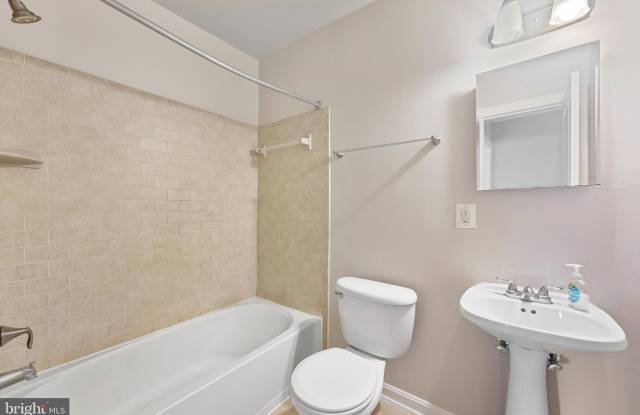 3107 NAYLOR ROAD SE photos photos