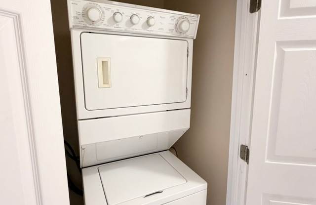 2 Bed / 2.5 Bath Townhome at Donahue Crossing - Available Now! Gallery 4