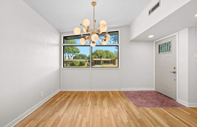 214 SOUTHBRIDGE ST Gallery 4