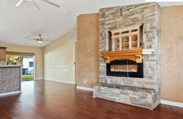 563 Picabo Dr Gallery 4