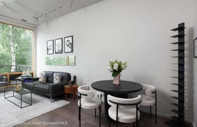 104 Evans Road Gallery 3