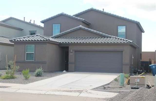 Spacious 4BR/2.5BA Home with Loft & 2-Car Garage Gallery 3