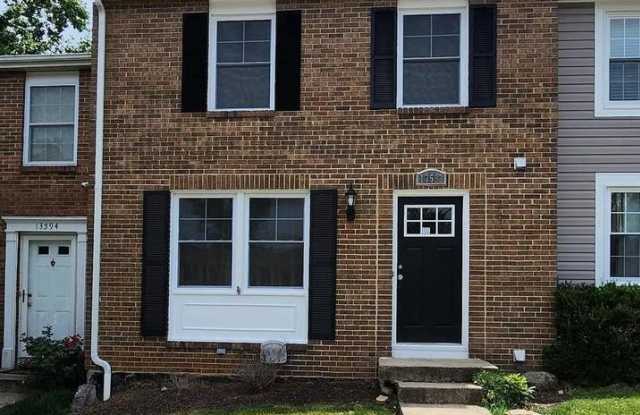 13592 BENTLEY Circle Gallery 1