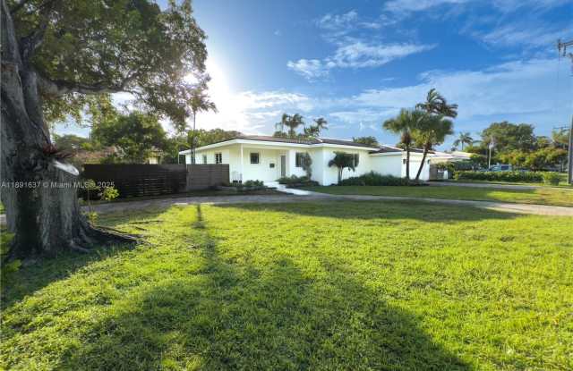 1300 NE 102nd St photos photos 1300 NE 102nd St photos photos