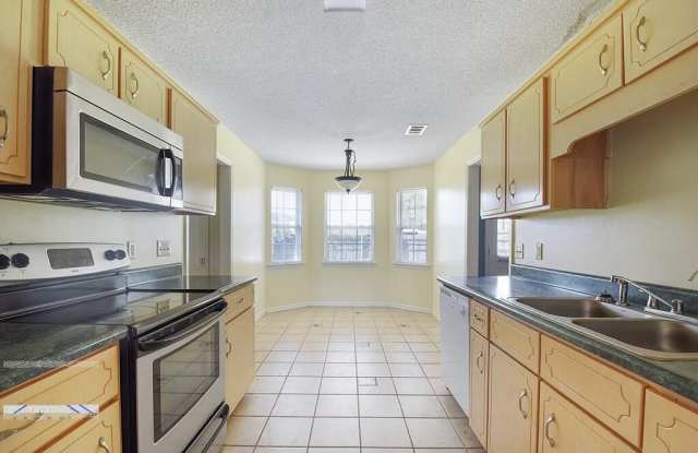 1948 Kingston Lane Gallery 4