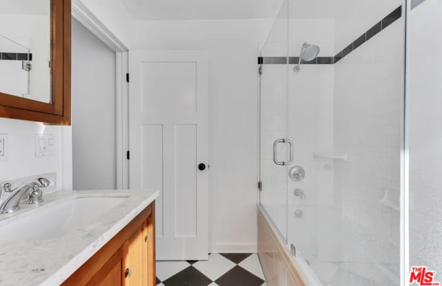 6117 Glen Holly Street photos photos