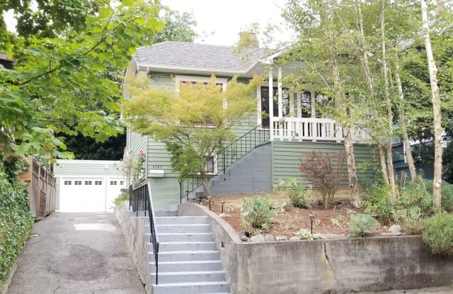 4747 Thackeray Pl NE - 4747 Thackeray Place Northeast, Seattle, WA 98105