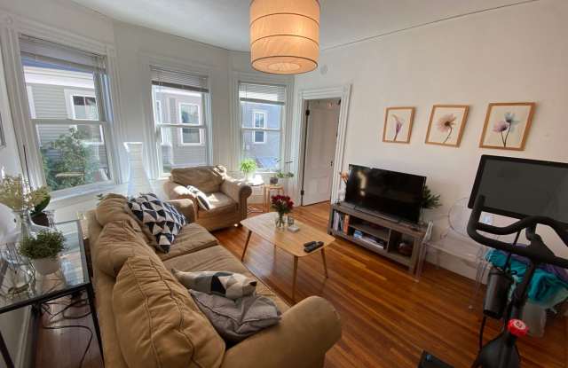 172 Elm St #1A Cambridge MA 02140 photos photos