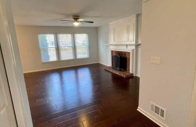 17815 Huron Gallery 2