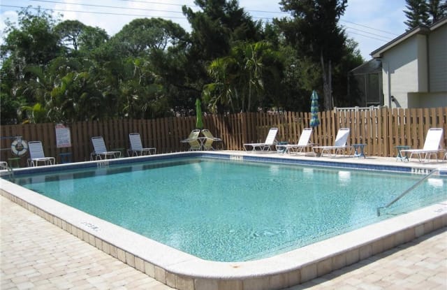 13271 Broadhurst LOOP - 13271 Broadhurst Loop, Cypress Lake, FL 33919