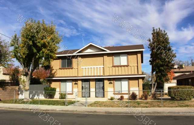 2BD/1.5BTH TOWNHOUSE WEST LANCASTER photos photos