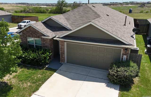 2494 McCrae photos photos 2494 McCrae photos photos