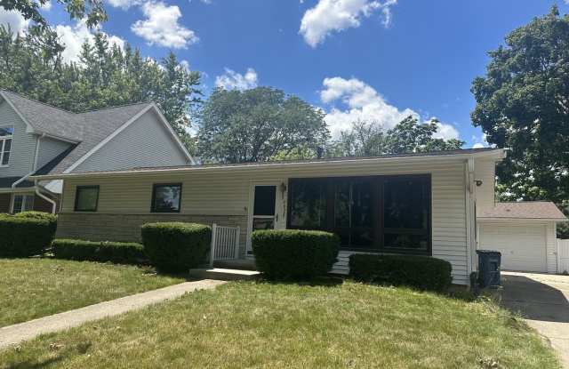 4038 Forest Avenue photos photos