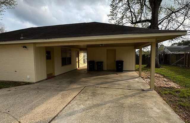 1413 Briarhurst Dr - 1413 Briarhurst Drive, Village St. George, LA 70810