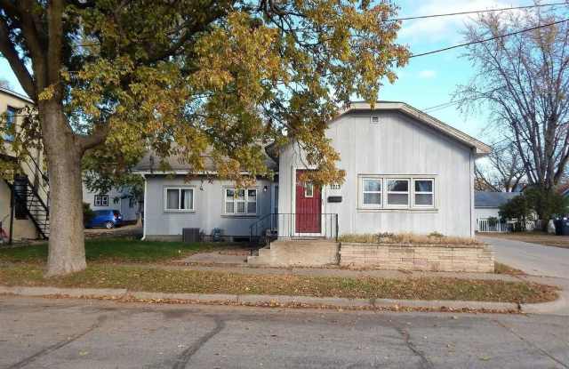 3BR home in the heart of Northside La Crosse! photos photos