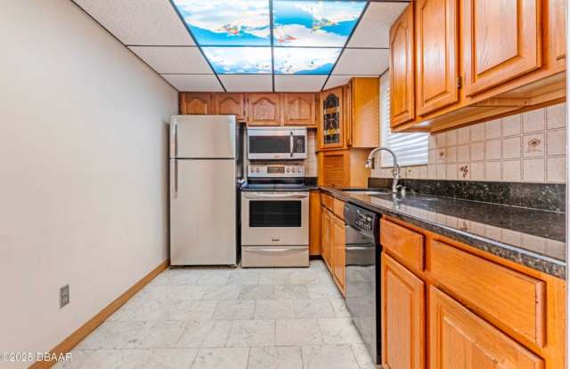 100 Silver Beach Avenue 816, Daytona Beach, FL 32118 Gallery 4