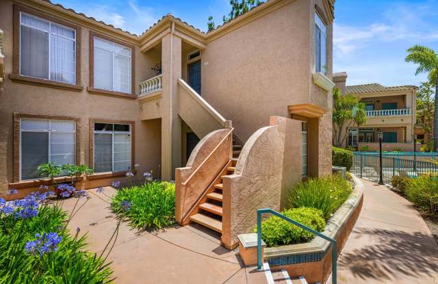 Beautiful condo in Palmilla Del Oro in Oceanside! photos photos
