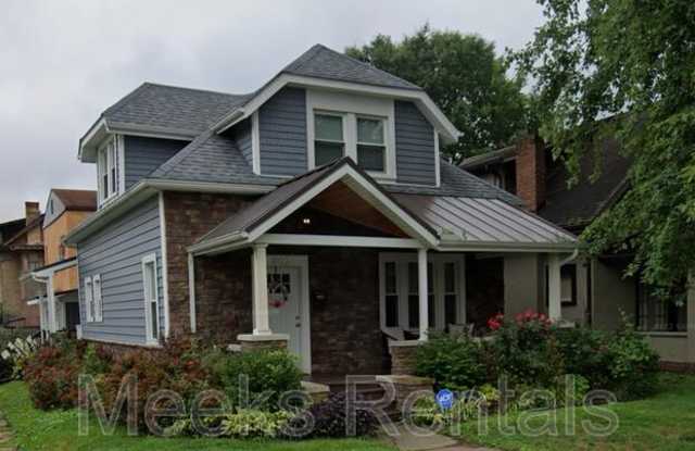 802 5th St photos photos