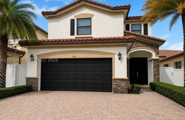 3531 W 88th St - 3531 West 88th Street, Hialeah, FL 33018