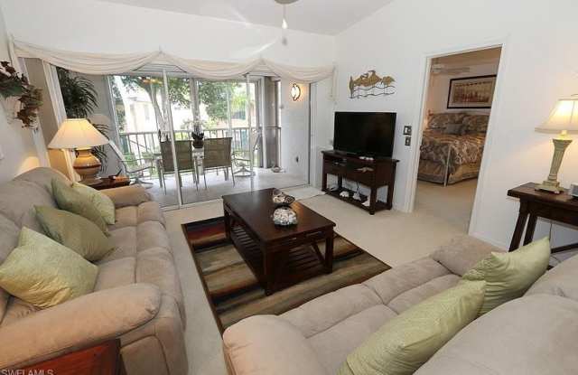 7074 Barrington CIR Gallery 4