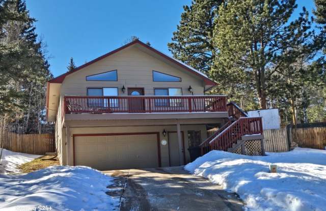 81 Loafers Lane photos photos