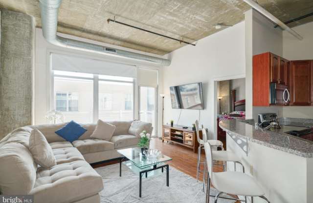 113 N BREAD Street unit: 3D6 photos photos