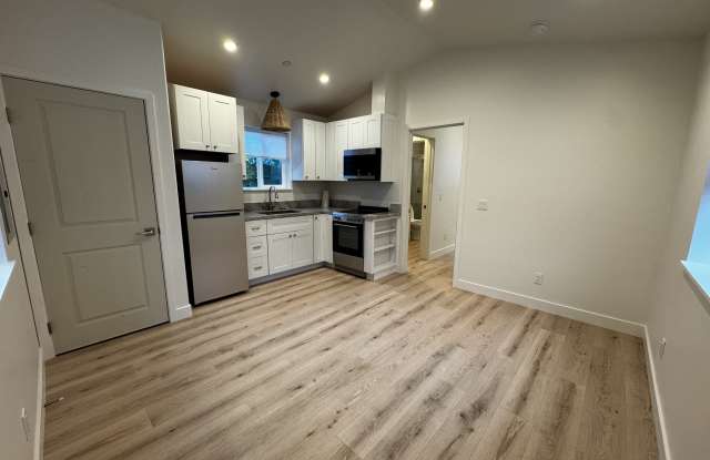 1725 Spur Ridge Lane photos photos