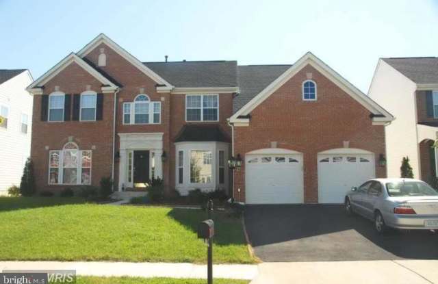 8776 LORDS VIEW LOOP - 8776 Lord's View Loop, Linton Hall, VA 20155