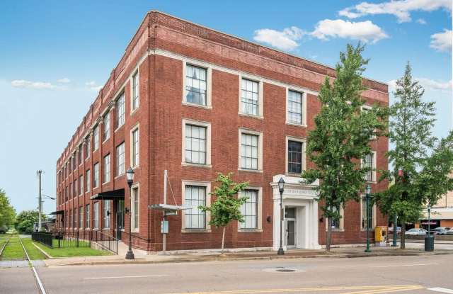 1301 Market Street - 1301 Market Street, Chattanooga, TN 37402