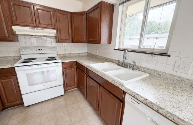 706-708 Darby Court# 1 Gallery 3