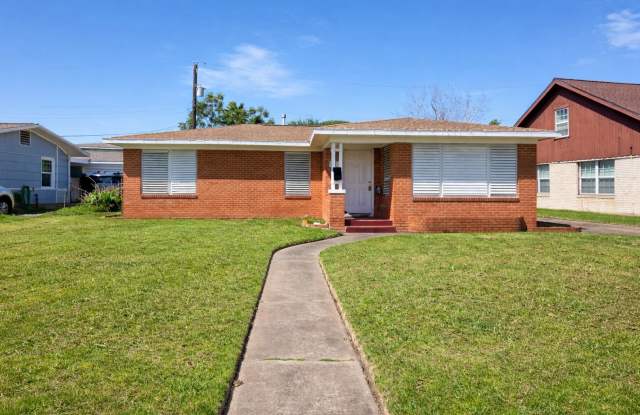 Lovely 2 beds/2 baths for rent Gallery 1