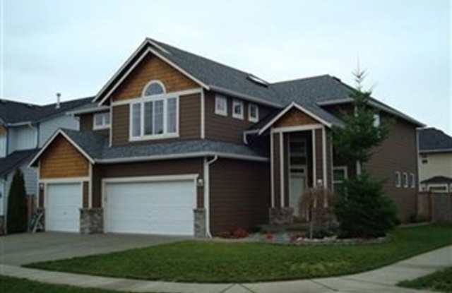 Beautiful home on corner lot! - 28601 227th Avenue Southeast, Maple Valley, WA 98038